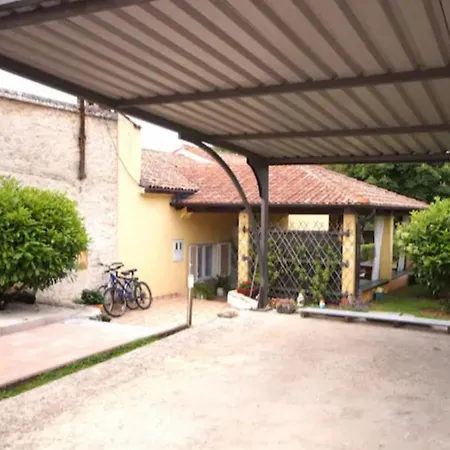 Jolanda Villa Pula